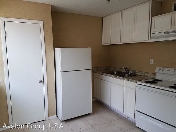 3rd image of 1813 W 6th St APT 2