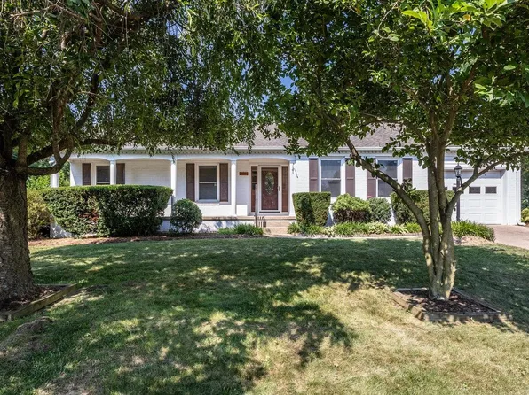 1123 Woodleigh Ct, Harrisonburg, VA 22802