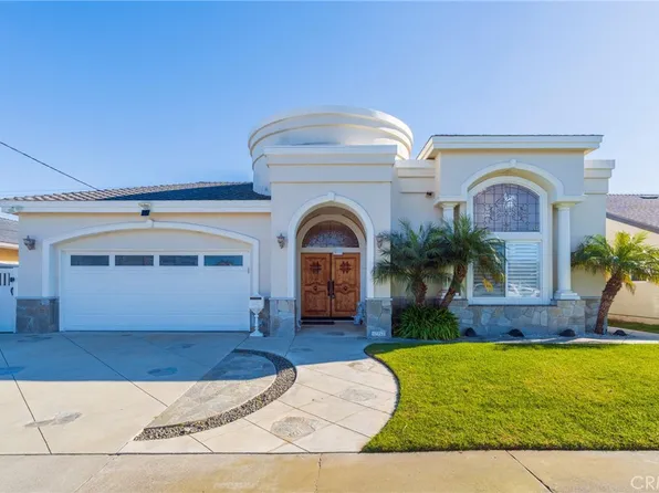 17762 Prescott Ln, Huntington Beach, CA 92647