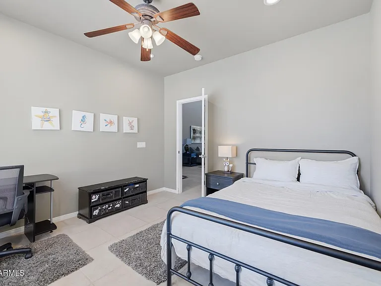 1740 W Bartlett Way — Photo 16