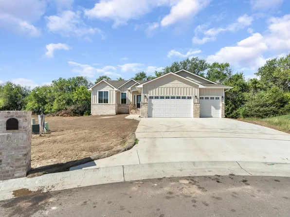 815 W Bluebird Ct, Andover, KS 67002