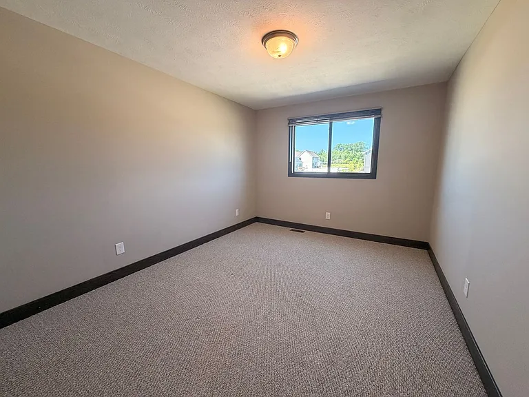6830 Avalon Dr SE — Photo 13