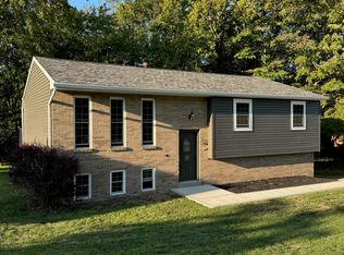 103 Fairview Dr, Irwin, PA 15642