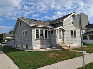 526 W Lincoln Ave, Oshkosh, WI 54901