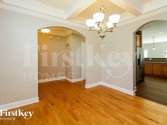 4th image of 704 Nellie Gray Pl