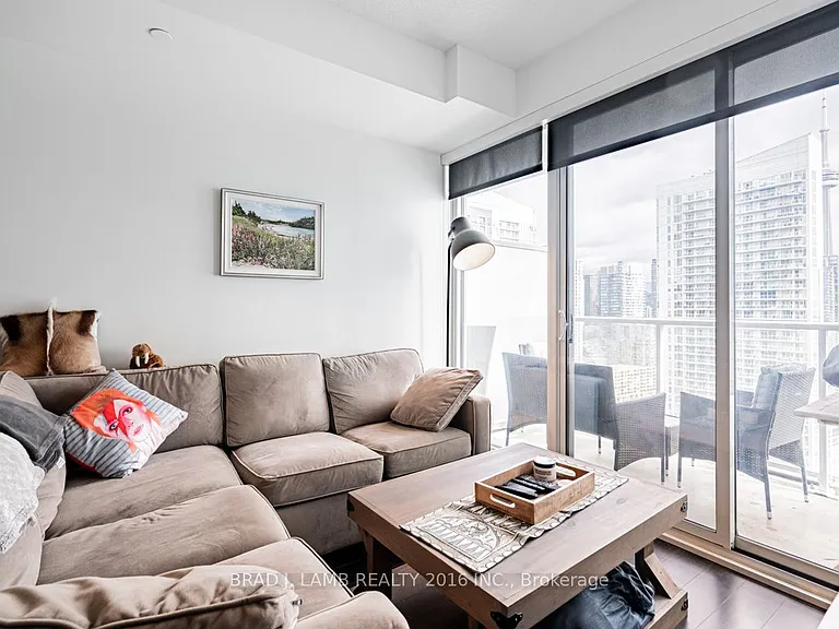 19 Bathurst St #3208 — Photo 8