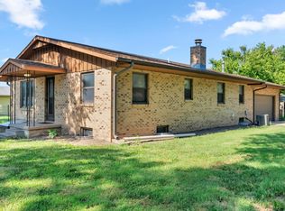401 S Edwards Ave, Moundridge, KS 67107