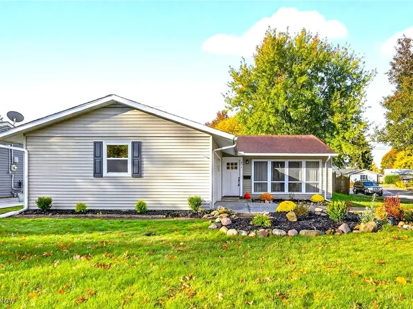 275 Rowan Dr, Berea, OH 44017