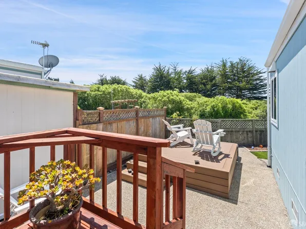 143 Creekside Dr #143, Half Moon Bay, CA 94019