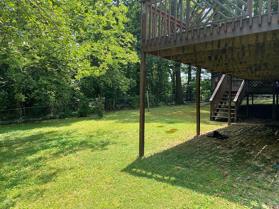 2nd image of 3816 Arrowrock Rd