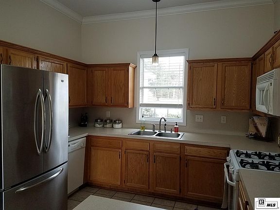 5th image of 25 Trish Ln