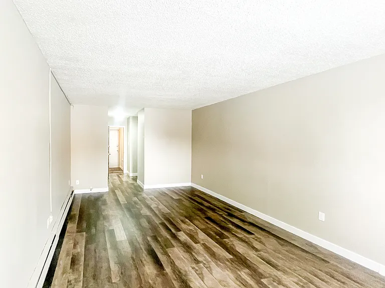 4140 Rae St — Photo 8