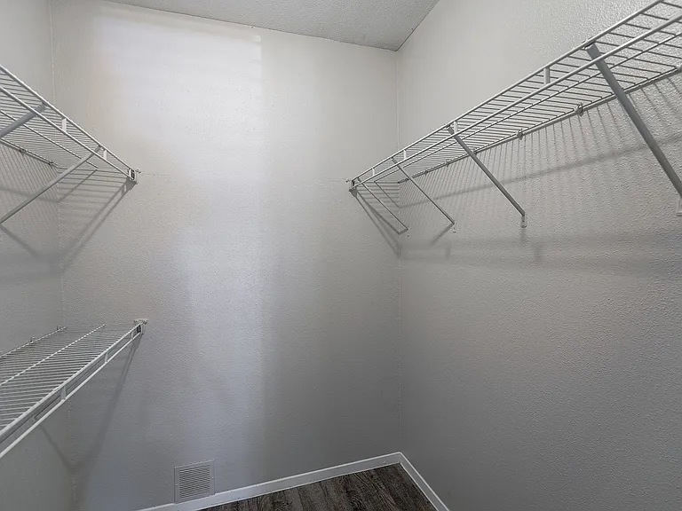 Establishment Walk-in Closet