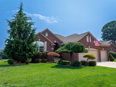 21592 Pine Cone Dr, Macomb, MI, 48042