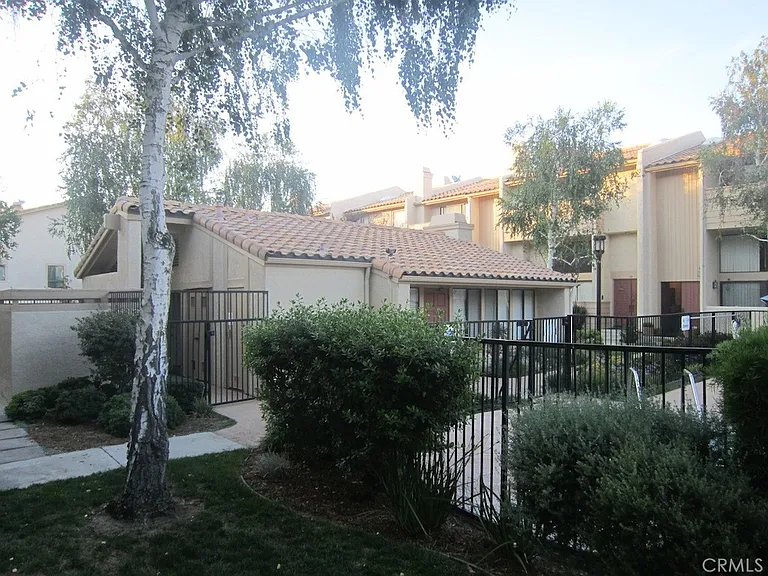 26334 W Bravo Ln — Photo 59