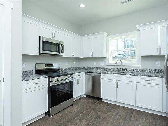 5th image of 559 Pinnix Rd