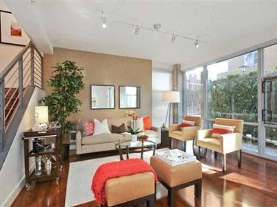 1st floor living area