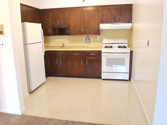 3rd image of 249-31 61st Ave #3