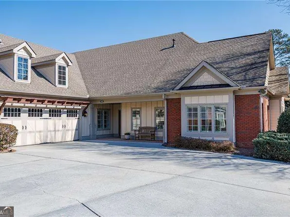 2462 Ballantrae Cir, Cumming, GA 30041