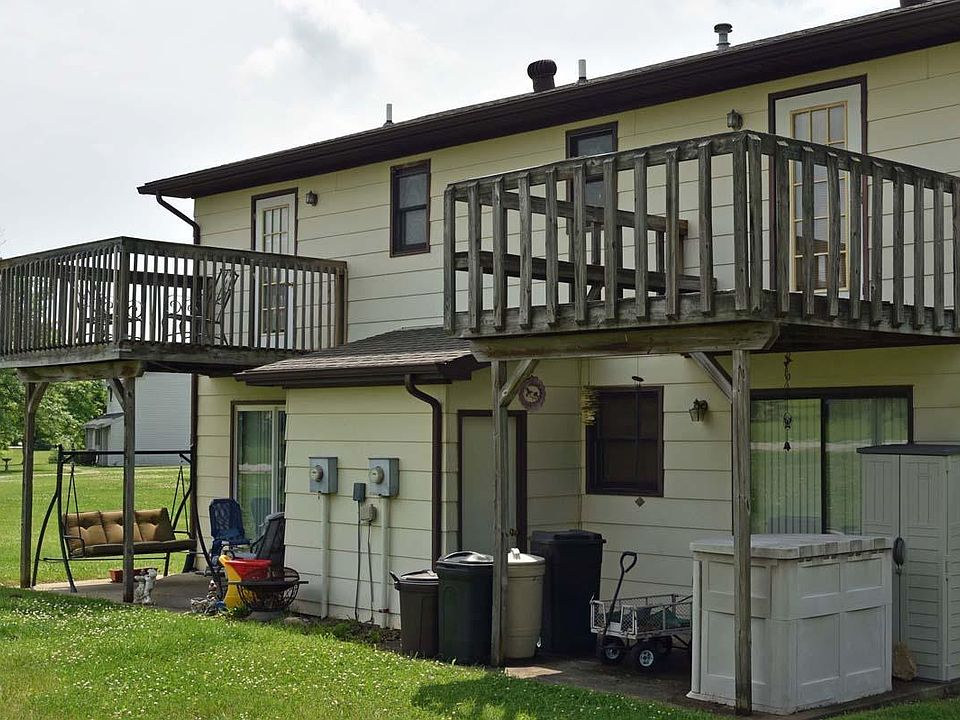 2nd image of 27 Harmony Landing Ct #A