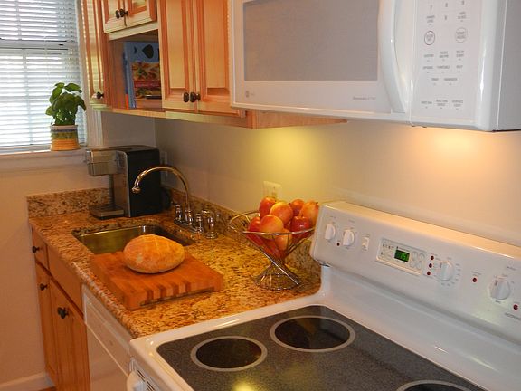3rd image of 4851 28th St S #B
