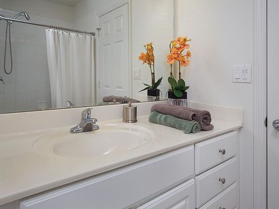 5th image of 9707 Meadow Field Cir