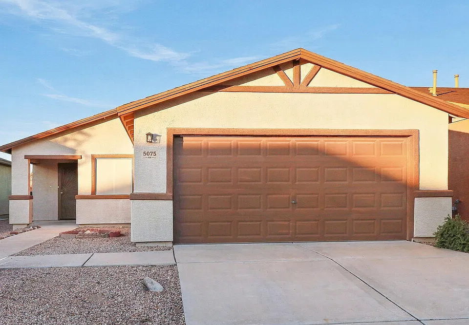 5075 E Fishhook Ct