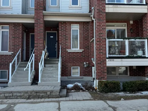 2598 William Jackson Dr, Pickering, ON L1X 0E4