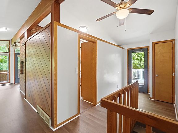 4th image of 4107 Beechwood Dr