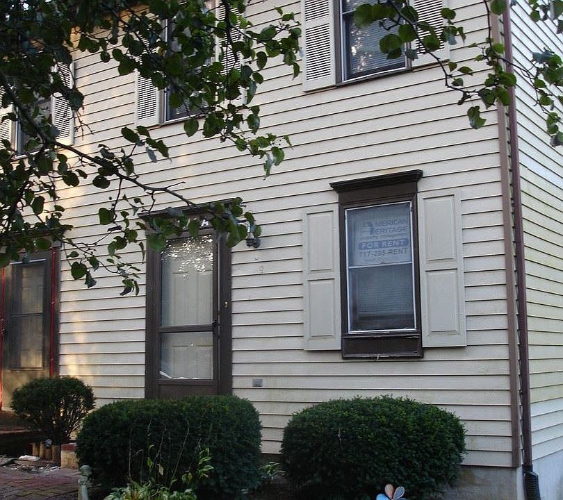 2nd image of 1645 Chadwick Cir APT A