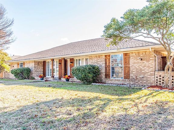 4th image of 2232 Parkhaven Dr