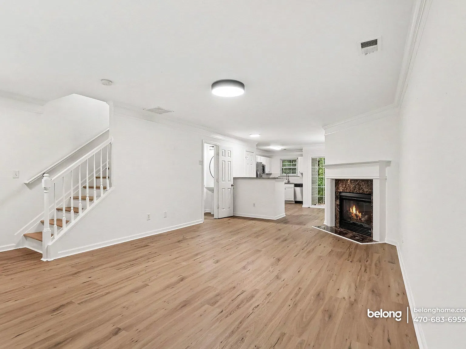 3 bed, 2.5 bath, 1512 sqft, $1,995 — Photo 4