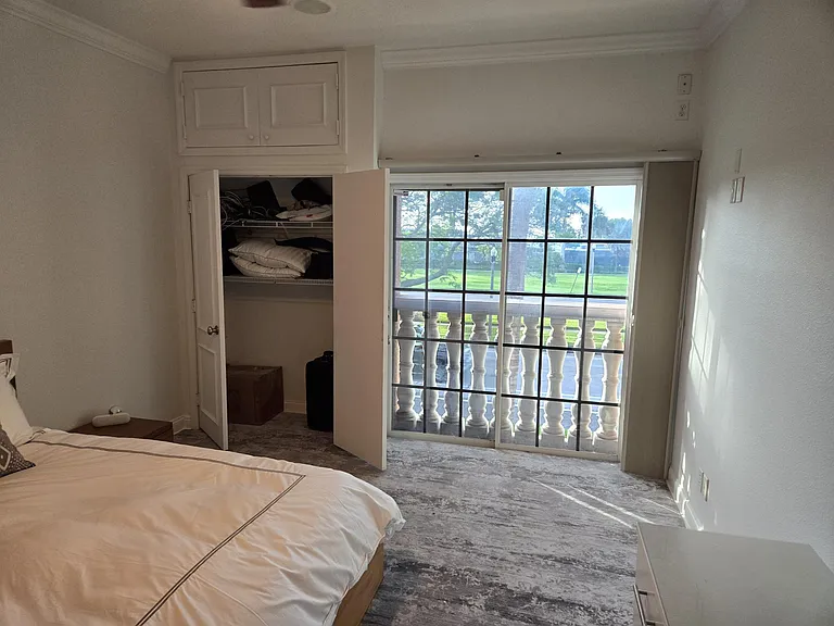 922 N Shore Dr NE — Photo 18