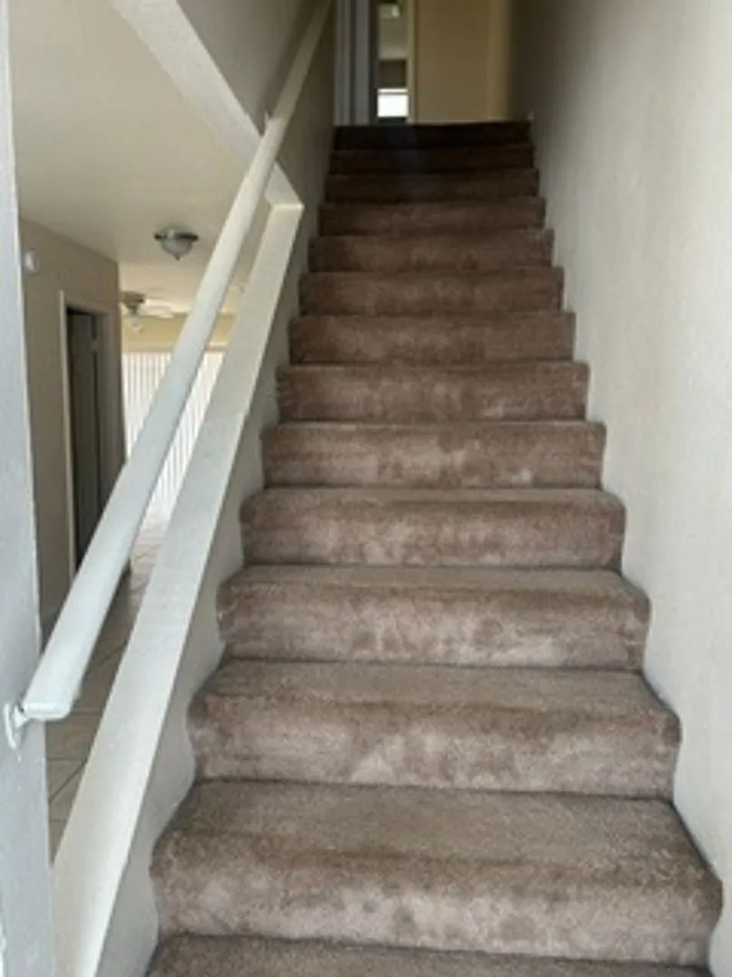 Large 2 bed 1 1/2 bath Town house. Inside laundry, assigned parking — Photo 2