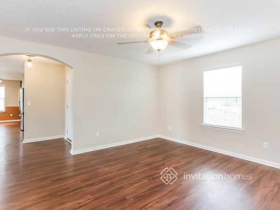 3rd image of 77020 Hardwood Ct