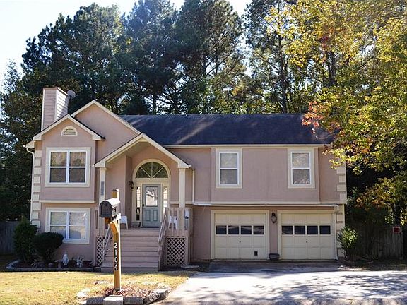 2nd image of 2104 Crystal Lake Dr