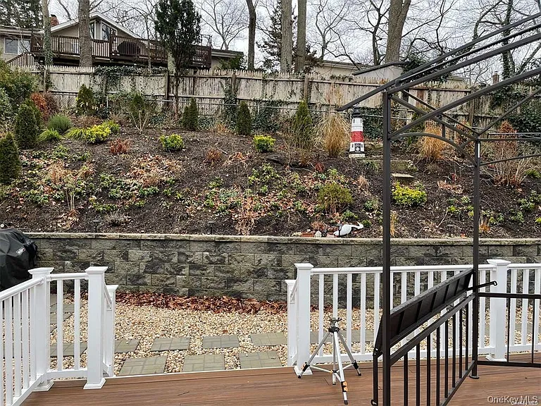 84 Ocean Ave — Photo 27