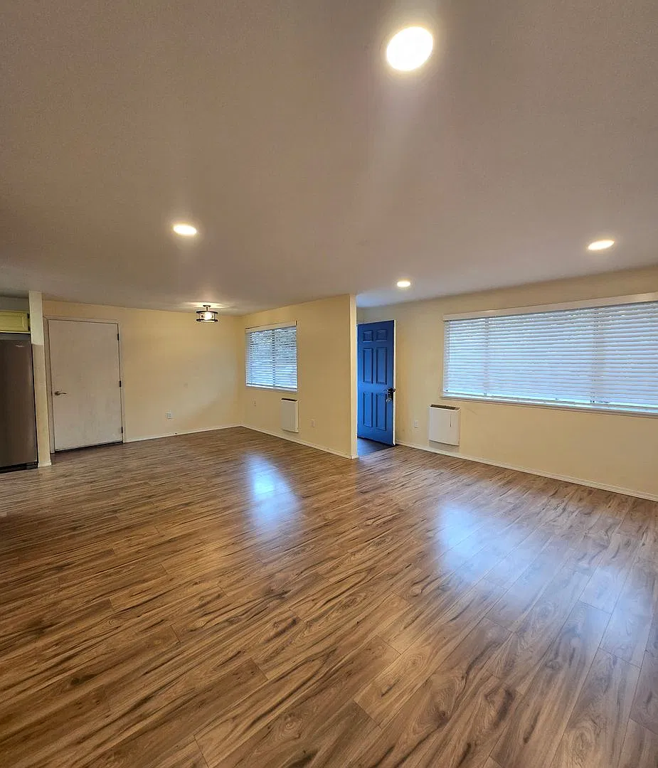 3 Bed, 1 Bath Centrally Located Home For Rent in Port Townsend! — Photo 3