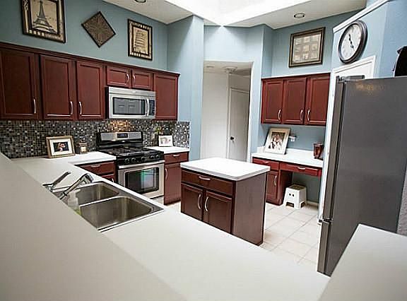 5th image of 1707 Redwood Dr
