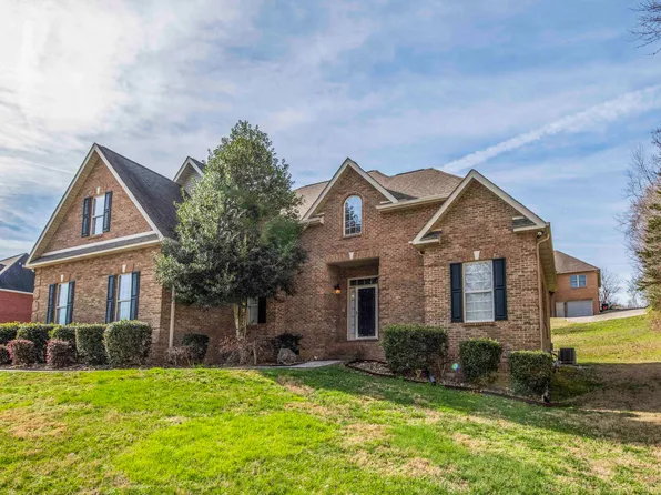 3327 Whispering Oaks Dr, Knoxville, TN 37938