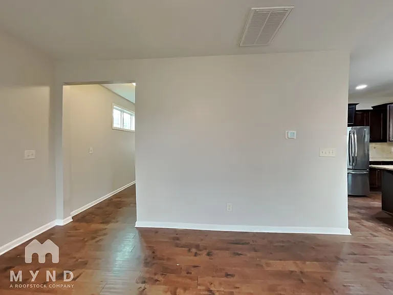 225 E Webber Ln — Photo 4