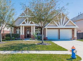 2315 Shadow Falls Ln, Pearland, TX 77584