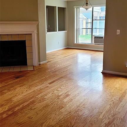 3rd image of 18046 Berry Branch Dr