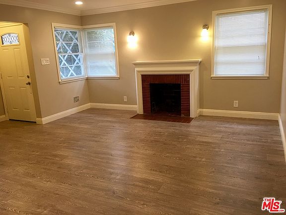 5th image of 2216 Ashland Ave