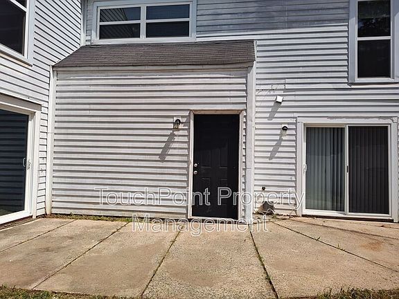 2nd image of 7001 Stonington Ln
