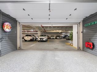 12 Stoneholm Park #3, Omaha, NE 68116