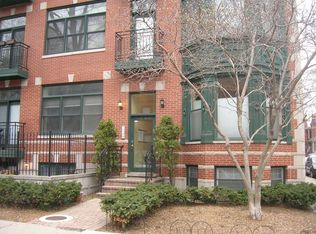 600 W Arlington Pl #1, Chicago, IL 60614
