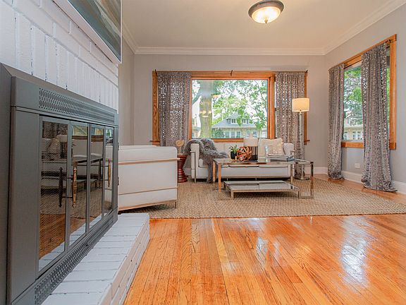 5th image of 3511 S Gunderson Ave