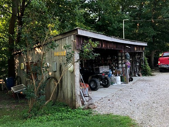5th image of 7440 E County Road 250 S