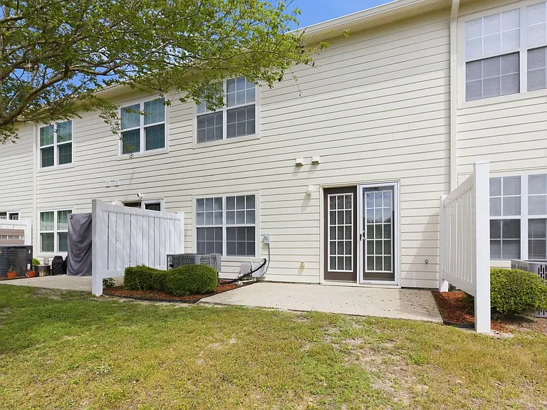 551 Wingspan Way — Photo 26